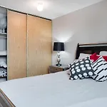 New Stylish And Cozy Eau Claire 2Br With Gym Coffee